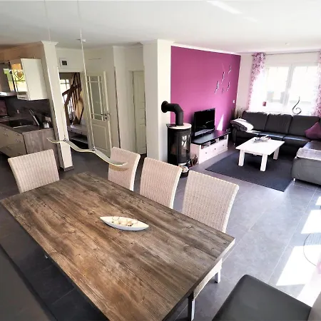 Modern Detached In With Sauna